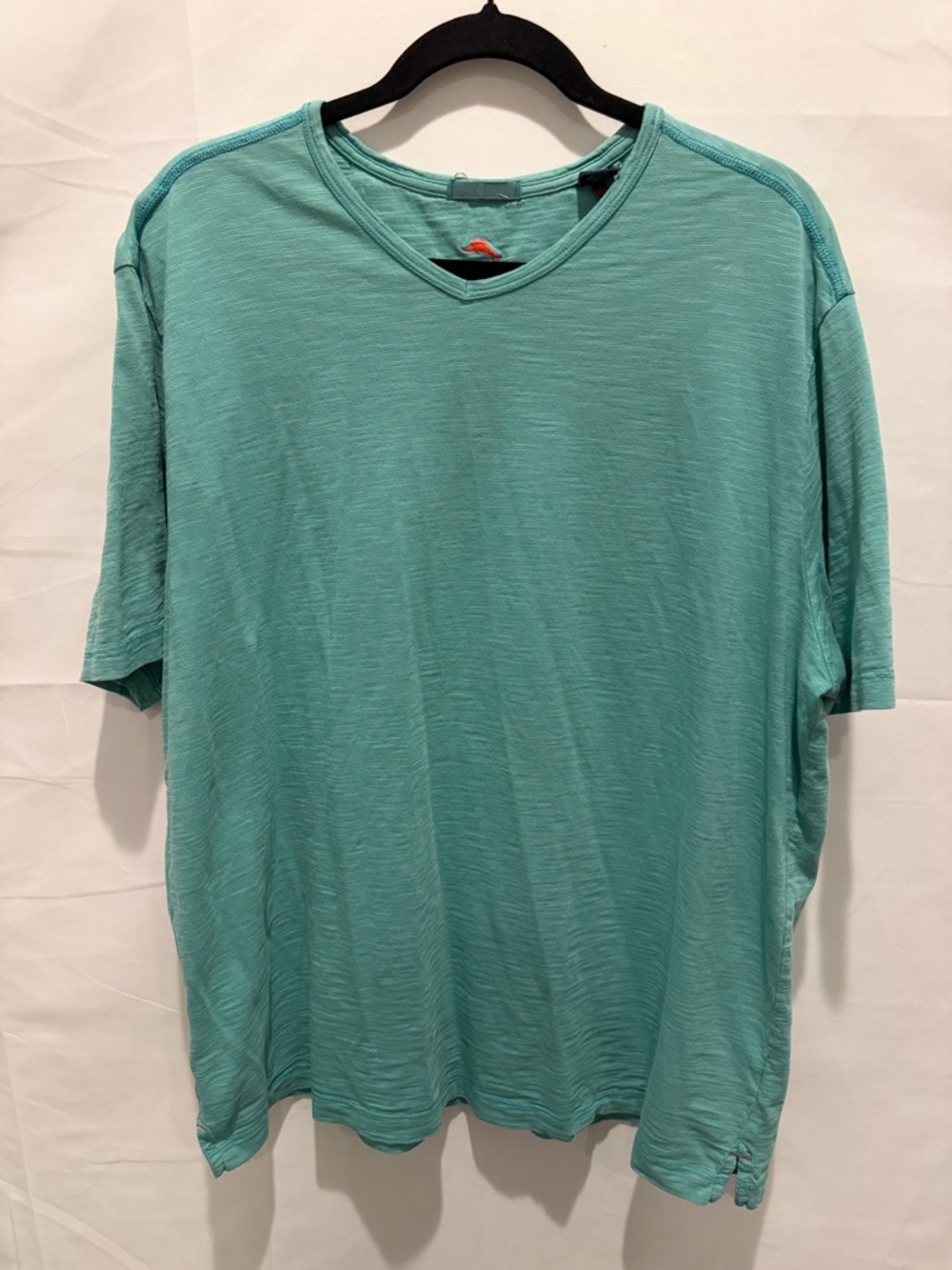 Tommy Bahama Men's Lightweight V-Neck Shirt in Aqua size XL.100%cotton,summer